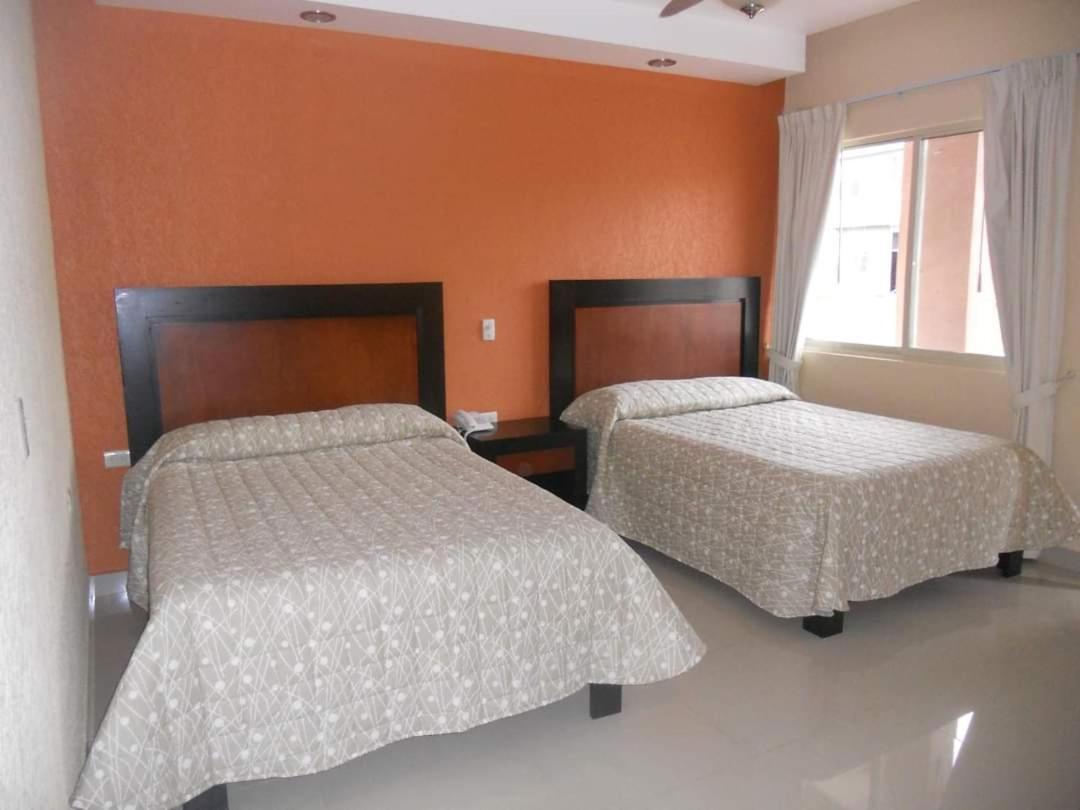 Hotel Los Vergeles Villa Hidalgo  外观 照片