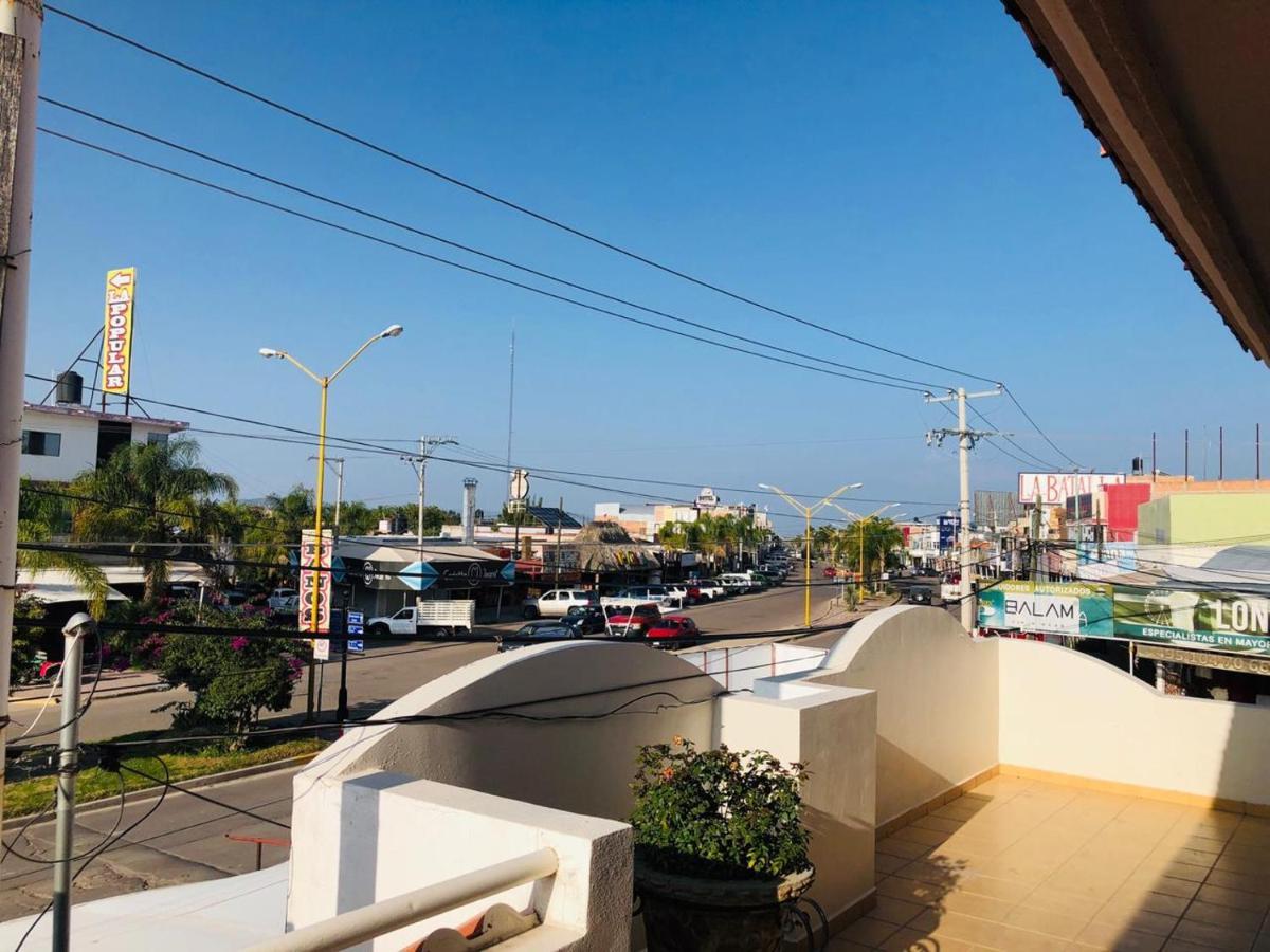 Hotel Los Vergeles Villa Hidalgo  外观 照片