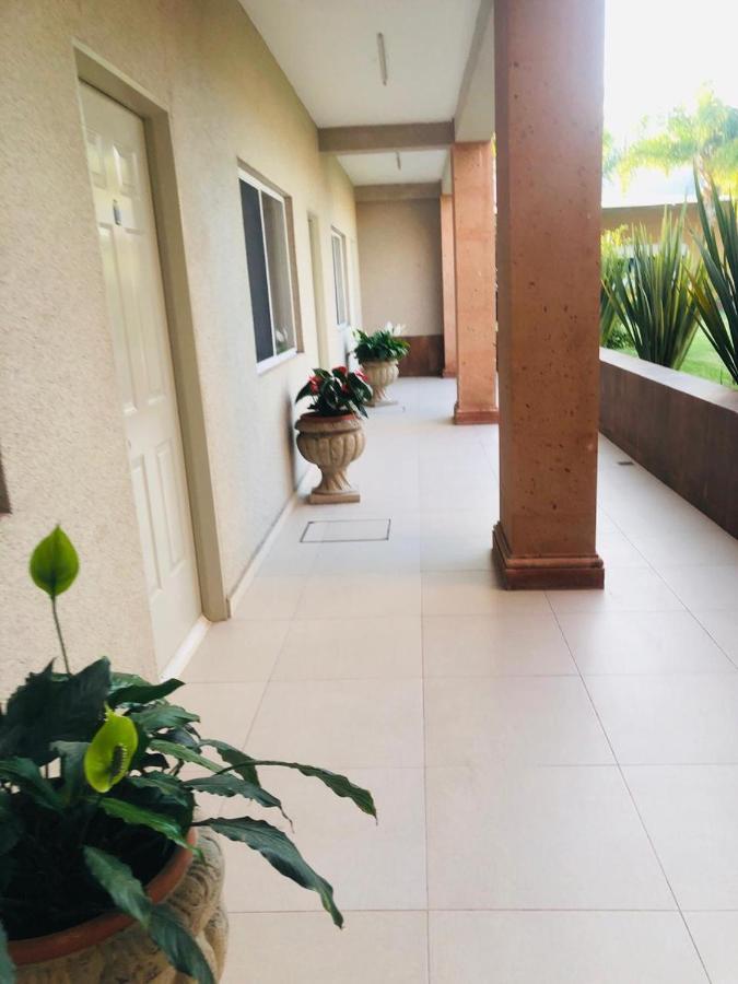 Hotel Los Vergeles Villa Hidalgo  外观 照片